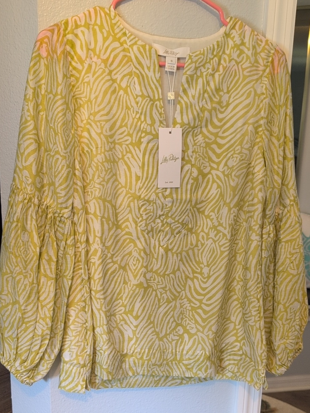 Lilly Pulitzer Lime Green & White Printed Peasant Top Brand New